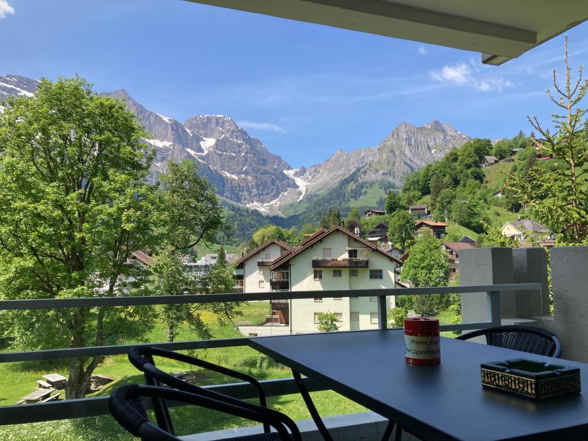 Spirit Apartments - Balkon - Bergsicht - Parkplatz Engelberg Eksteriør billede
