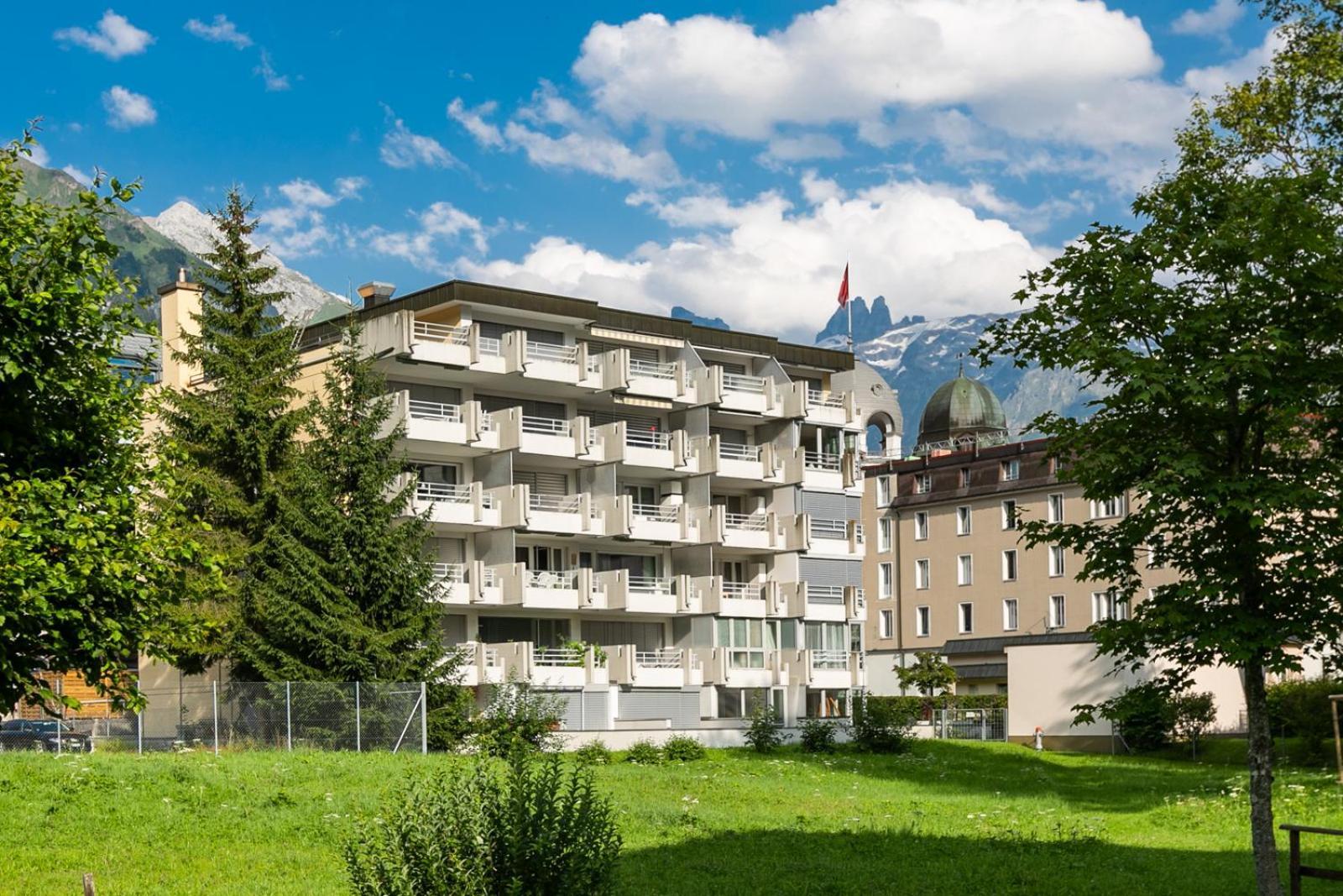Spirit Apartments - Balkon - Bergsicht - Parkplatz Engelberg Eksteriør billede